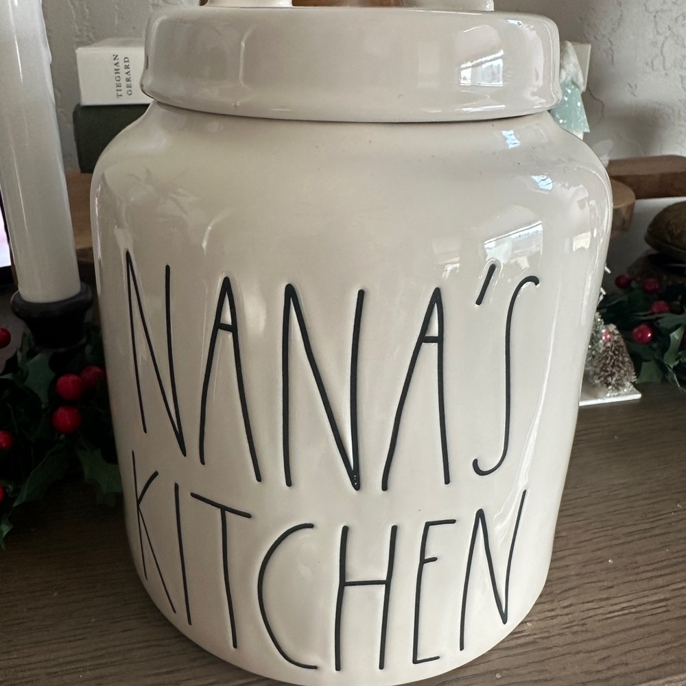 Rae Dunn Cookie Jar